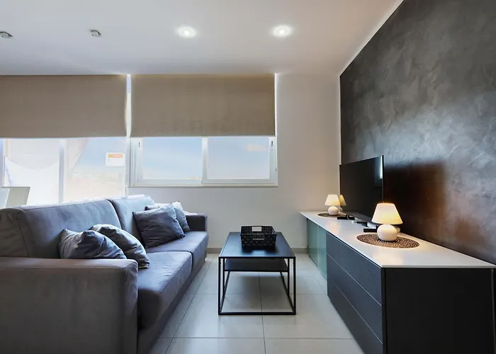 Spacious & Quietly Located 2Bd Penthouse With Large Terrace & Distant Sea Views